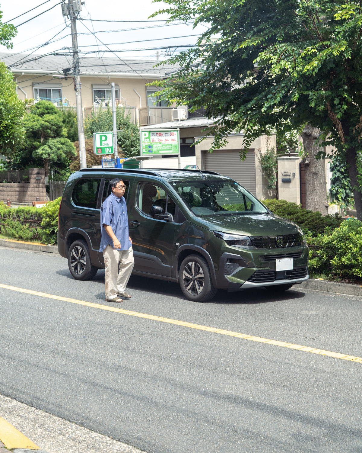 大きなボディが仕事も暮らしも広げてくれる。イマドキな安心に包まれるプジョー・リフター・ロング。（Peugeot Rifter Long）