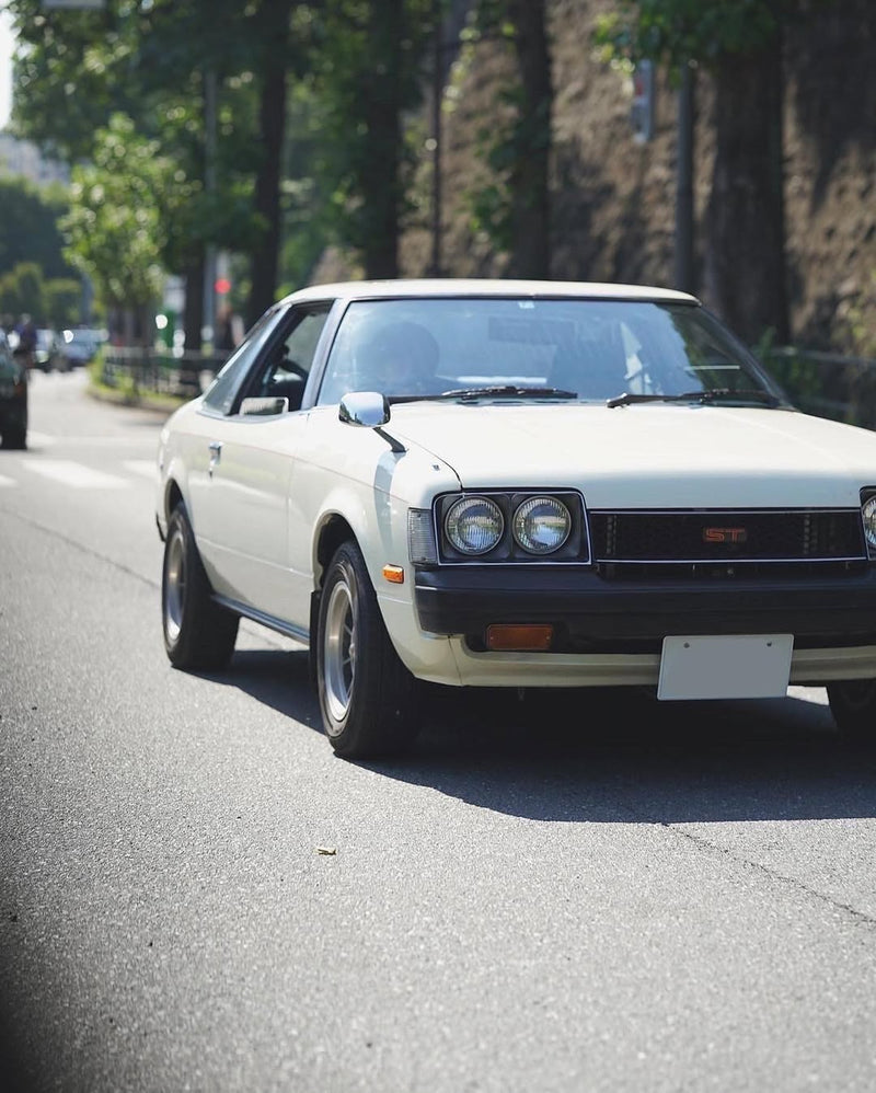 A Japanese coupe with a comforting analog feel that looks right at home on the streets of Tokyo (Toyota Celica)