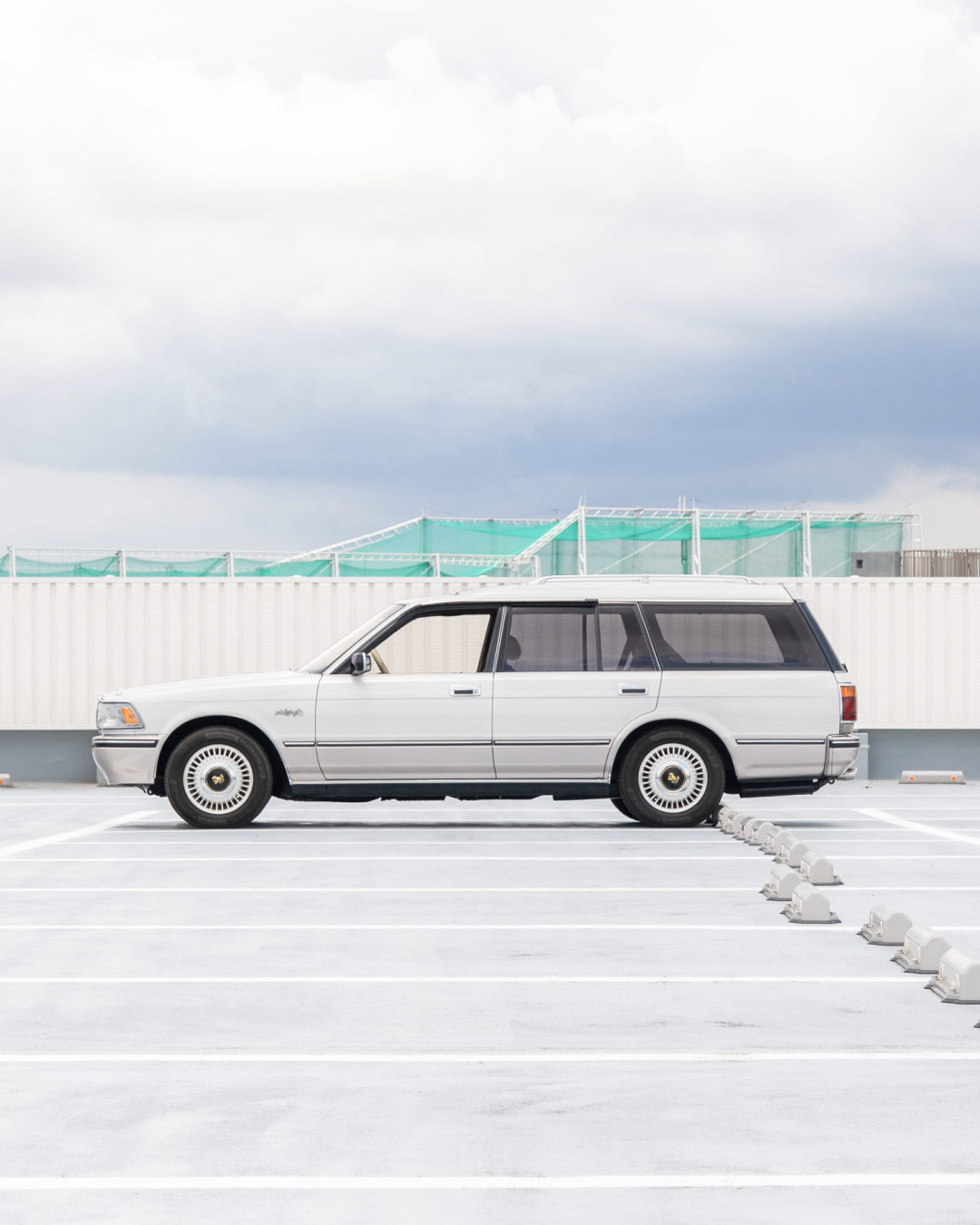 Toyota Crown Wagon Royal Saloon